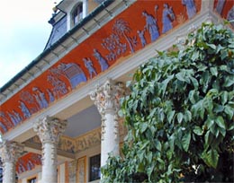 ピルニッツ宮殿、東洋の風物を描いた軒